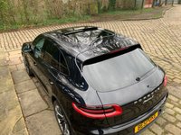 USED 2015 65 PORSCHE MACAN 3.0 D S PDK 5d 258 BHP HUGE SPEC 2015/65reg PORSCHE MACAN 'S' 3.0 V6 TD PDK AUTO - 1 FORMER KEEPER - SERVICE HISTORY - HEATED LEATHER - 21 INCH UPGRADE ALLOYS - 4X4 AWD - RETAILING LESS THAN 1/2 THE LIST PRICE WHEN WAS NEW !!!!!