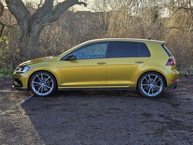 View our VOLKSWAGEN GOLF