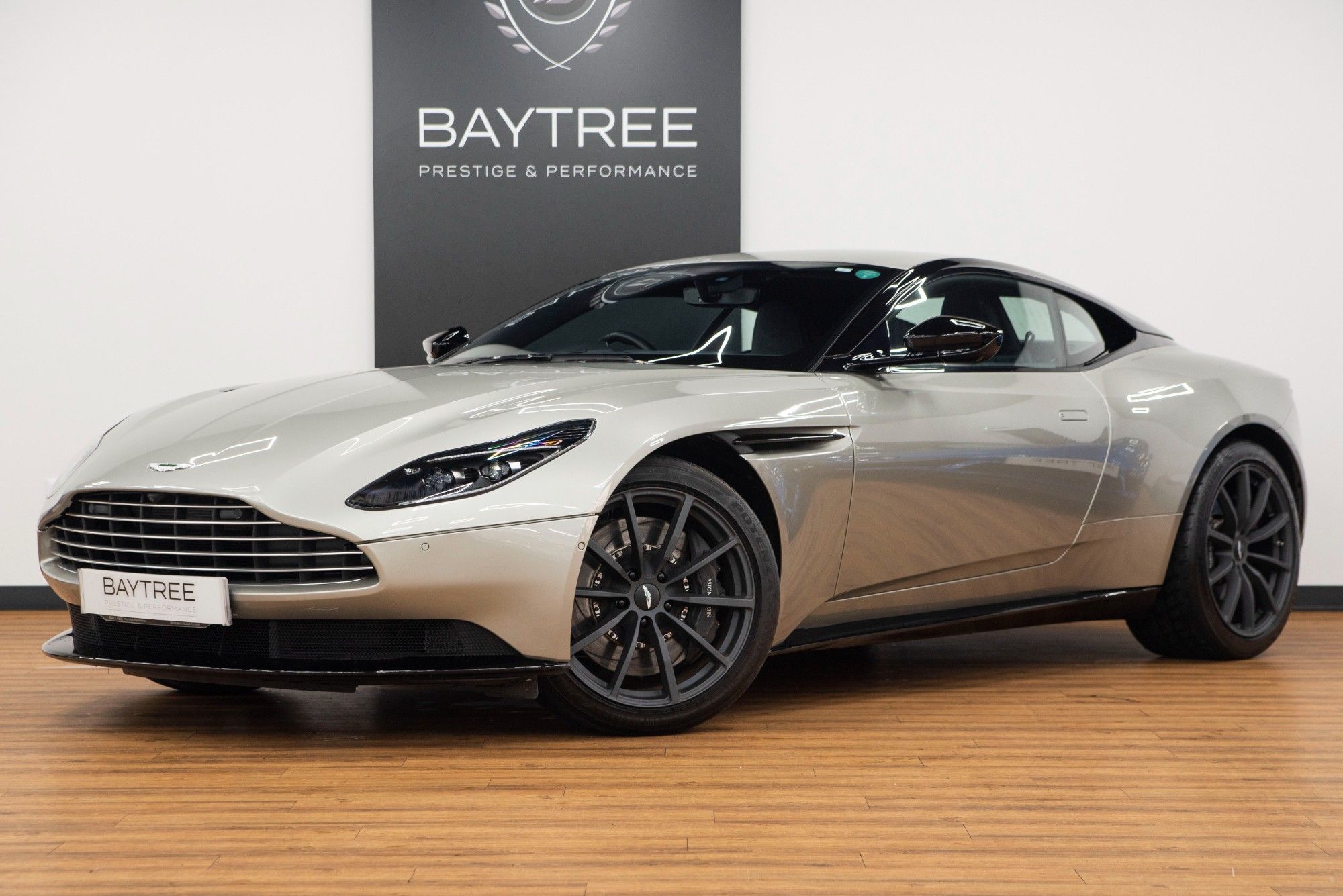 USED 2022 22 ASTON MARTIN DB11 4.0 V8 