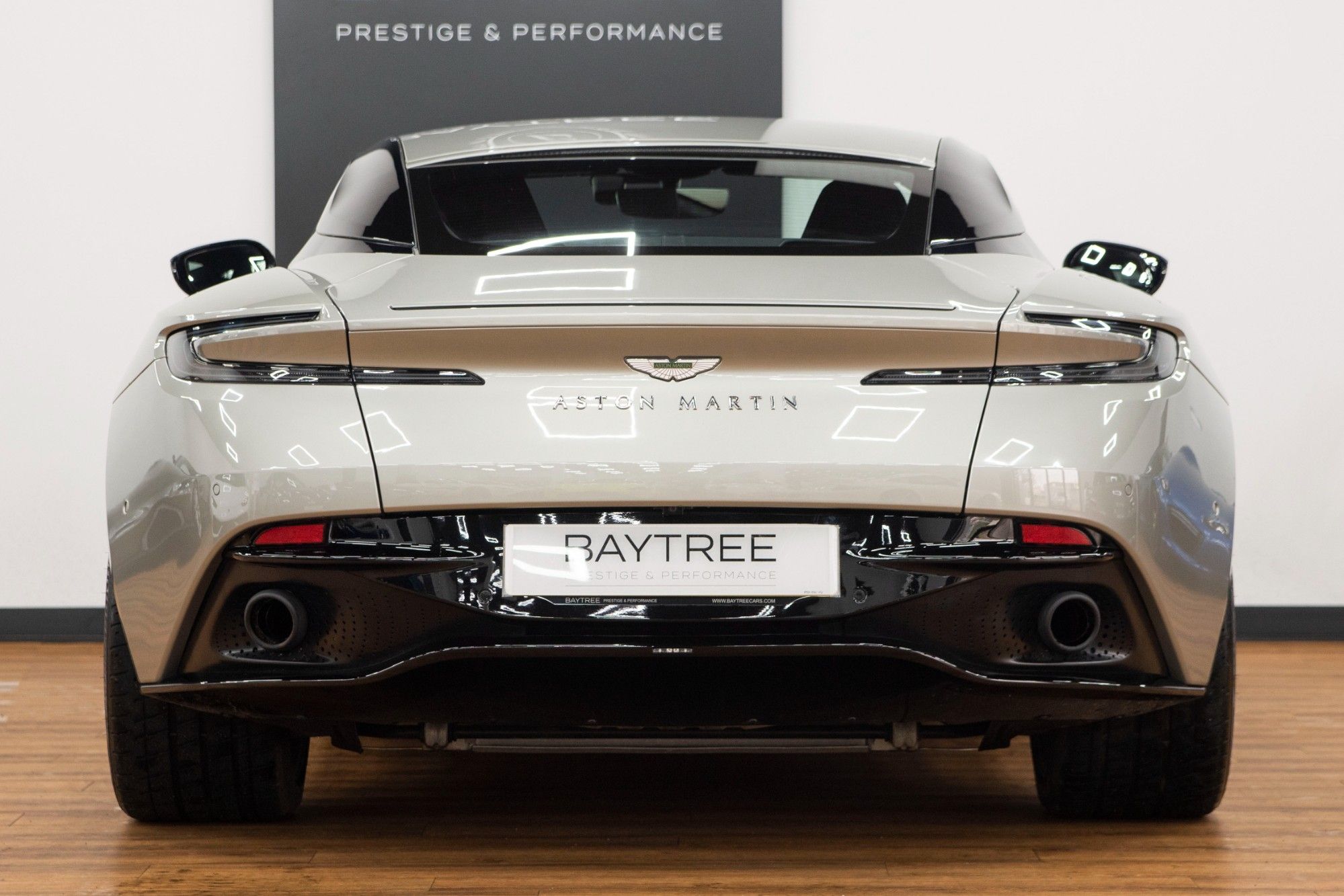 USED 2022 22 ASTON MARTIN DB11 4.0 V8 