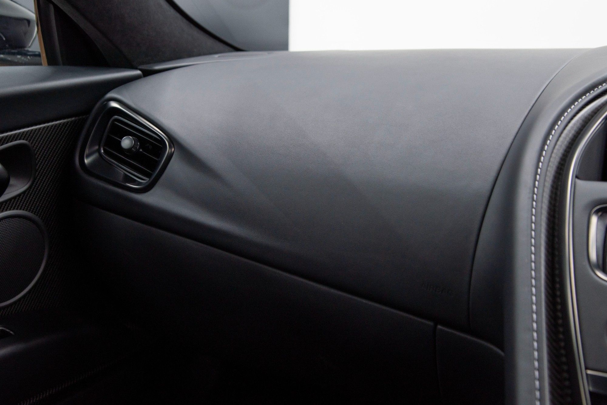 USED 2022 22 ASTON MARTIN DB11 4.0 V8 