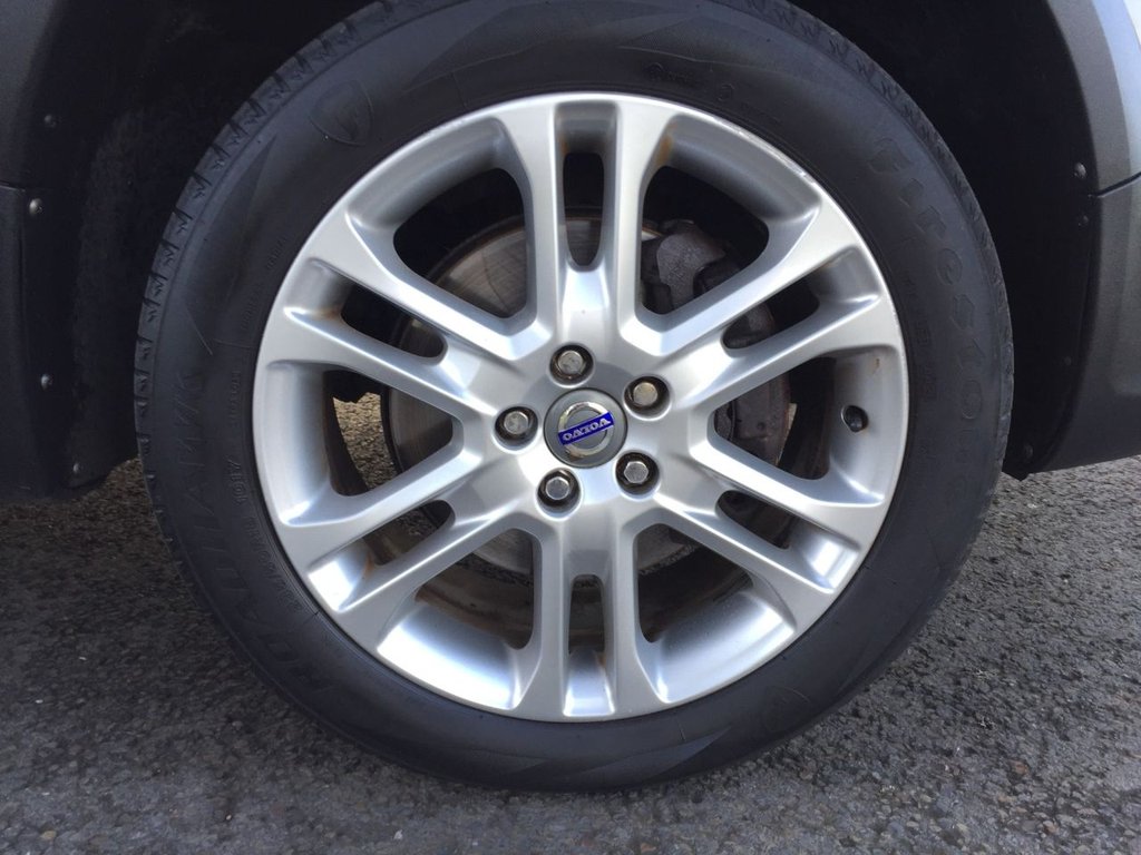 USED 2014 64 VOLVO XC70 2.4 D5 SE LUX NAV AWD 5d 212 BHP DRIVERS SUPPORT PACK FAMILY PACK