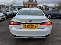 USED 2021 21 LEXUS ES 2.5 300H 4d 215 BHP 
