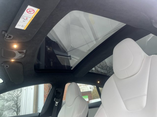 2017 TESLA MODEL S - Photo 9