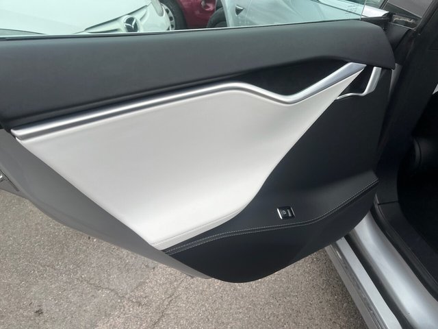 2017 TESLA MODEL S - Photo 7