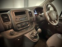 USED 2018 68 VAUXHALL VIVARO 1.6L COMBI CDTI S/S 5d 119 BHP PX FINANCE
