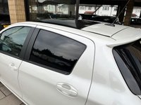 USED 2014 64 TOYOTA YARIS 1.5 HYBRID EXCEL 5d 73 BHP Glass Roof + Smart Pack