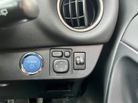 USED 2014 64 TOYOTA YARIS 1.5 HYBRID EXCEL 5d 73 BHP Glass Roof + Smart Pack