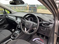 USED 2018 18 VAUXHALL ASTRA 1.4 SRI NAV 5d 148 BHP Low Miles Media Screen DAB