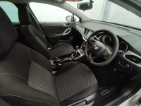 USED 2017 67 VAUXHALL ASTRA 1.4 DESIGN 5d 123 BHP 