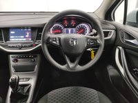 USED 2017 67 VAUXHALL ASTRA 1.4 DESIGN 5d 123 BHP 