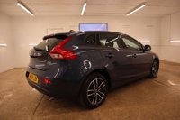 USED 2019 19 VOLVO V40 2.0 D2 MOMENTUM EDITION 5d 118 BHP NEW STOCK ARRIVING SOON