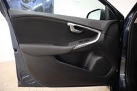 USED 2019 19 VOLVO V40 2.0 D2 MOMENTUM EDITION 5d 118 BHP NEW STOCK ARRIVING SOON