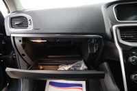 USED 2019 19 VOLVO V40 2.0 D2 MOMENTUM EDITION 5d 118 BHP NEW STOCK ARRIVING SOON