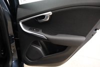 USED 2019 19 VOLVO V40 2.0 D2 MOMENTUM EDITION 5d 118 BHP NEW STOCK ARRIVING SOON