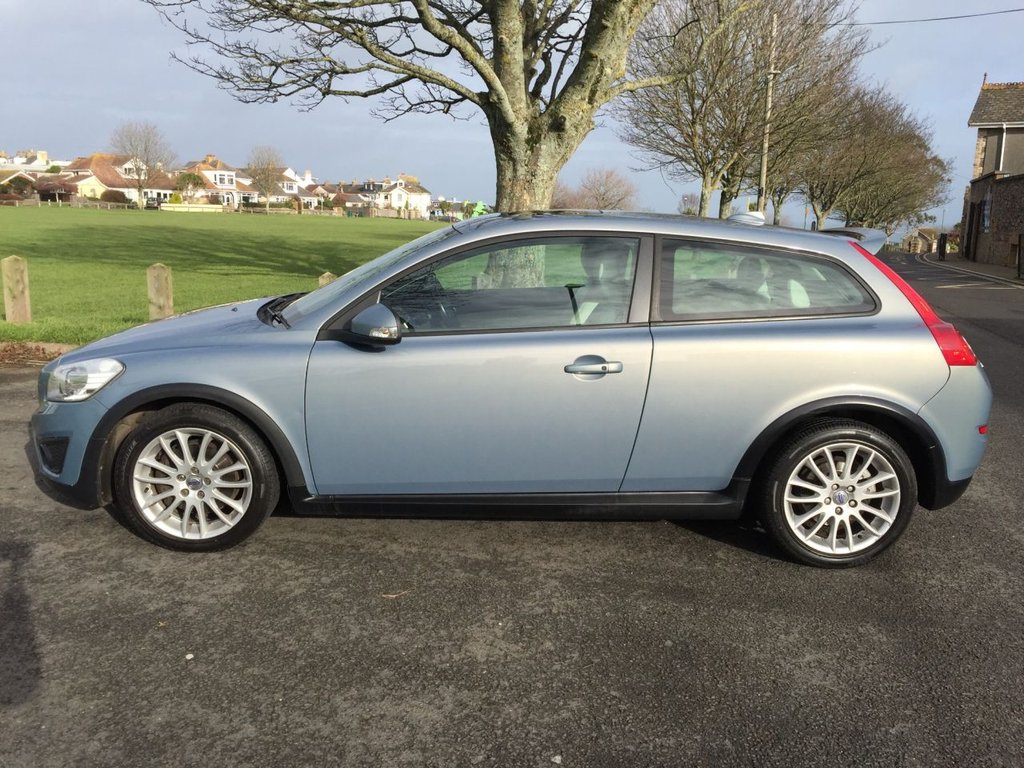 USED 2011 60 VOLVO C30 2.0 D3 SE LUX 3d 148 BHP GREAT SPECIFICATION VOLVO C30 D3