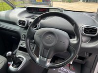 USED 2017 17 CITROEN C3 PICASSO 1.2 PURETECH EDITION 5d 109 BHP Great Price Low miles Lovely Car
