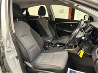 USED 2015 65 HYUNDAI I30 1.6 CRDI SE NAV BLUE DRIVE 5d 109 BHP RAC PLATINUM WARRANTY INCLUDED