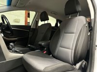 USED 2015 65 HYUNDAI I30 1.6 CRDI SE NAV BLUE DRIVE 5d 109 BHP RAC PLATINUM WARRANTY INCLUDED