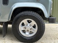 USED 2014 64 LAND ROVER DEFENDER 2.2 TD HARD TOP XS 2d 122 BHP Automatic 