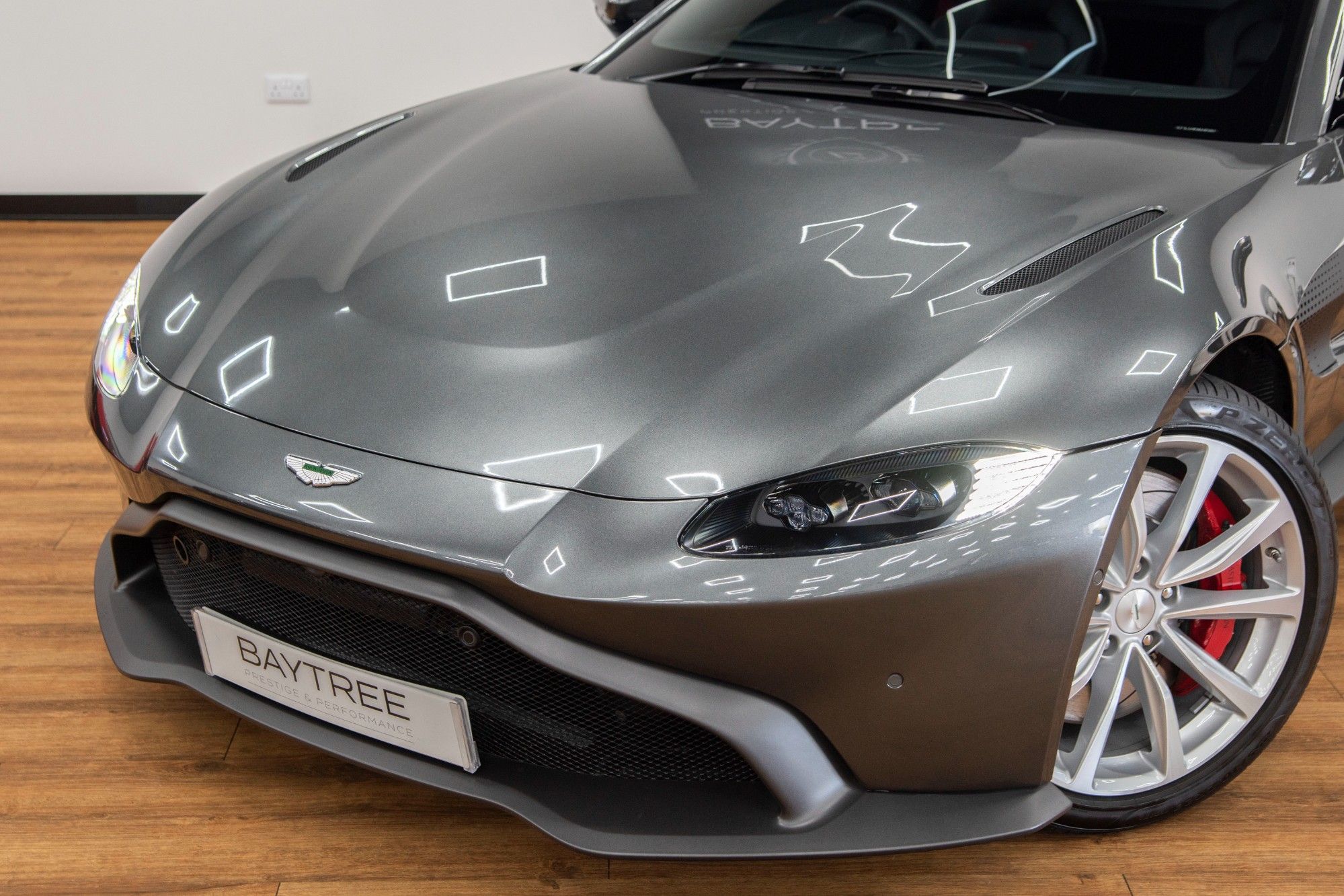 USED 2021 21 ASTON MARTIN VANTAGE 4.0 V8 