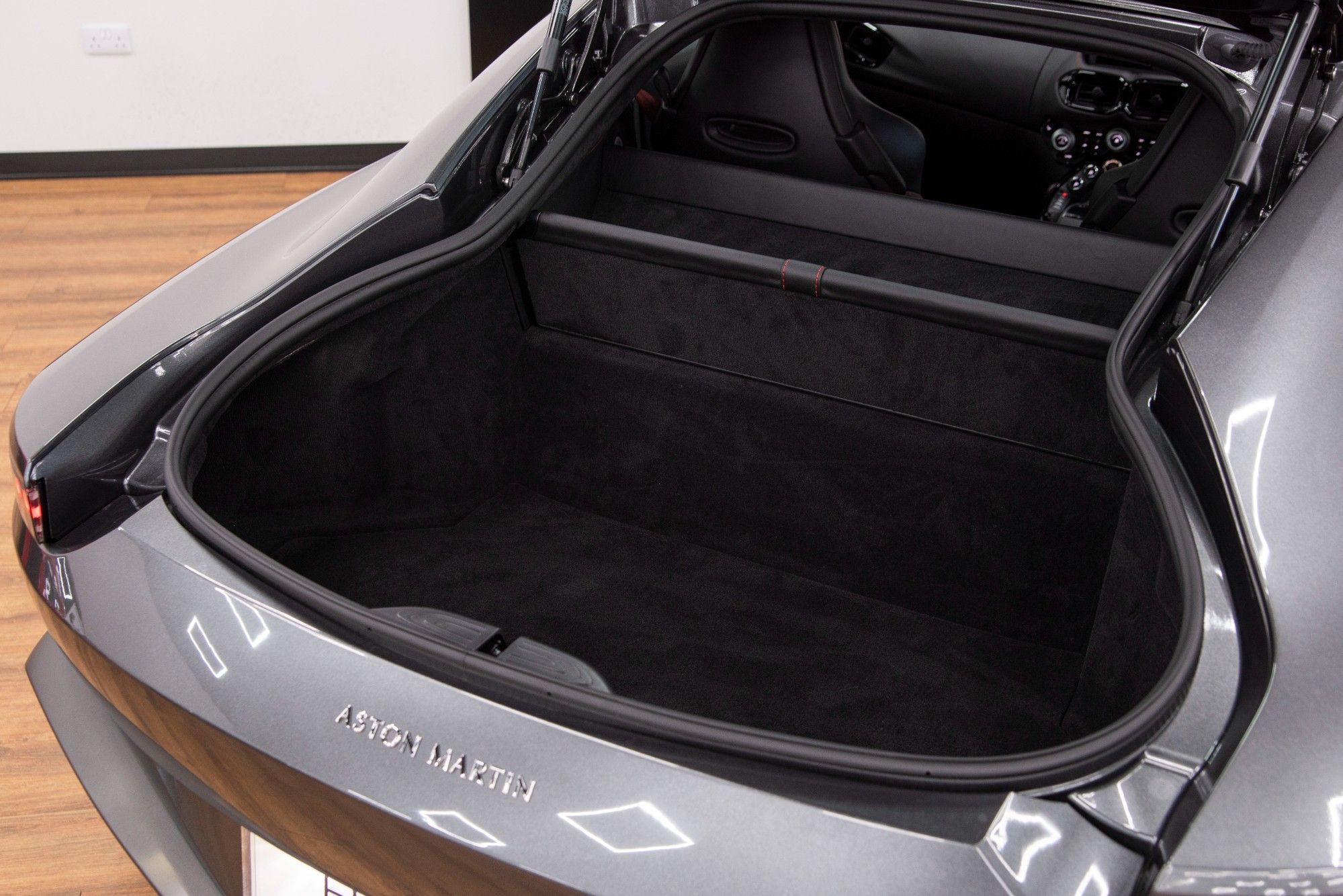 USED 2021 21 ASTON MARTIN VANTAGE 4.0 V8 