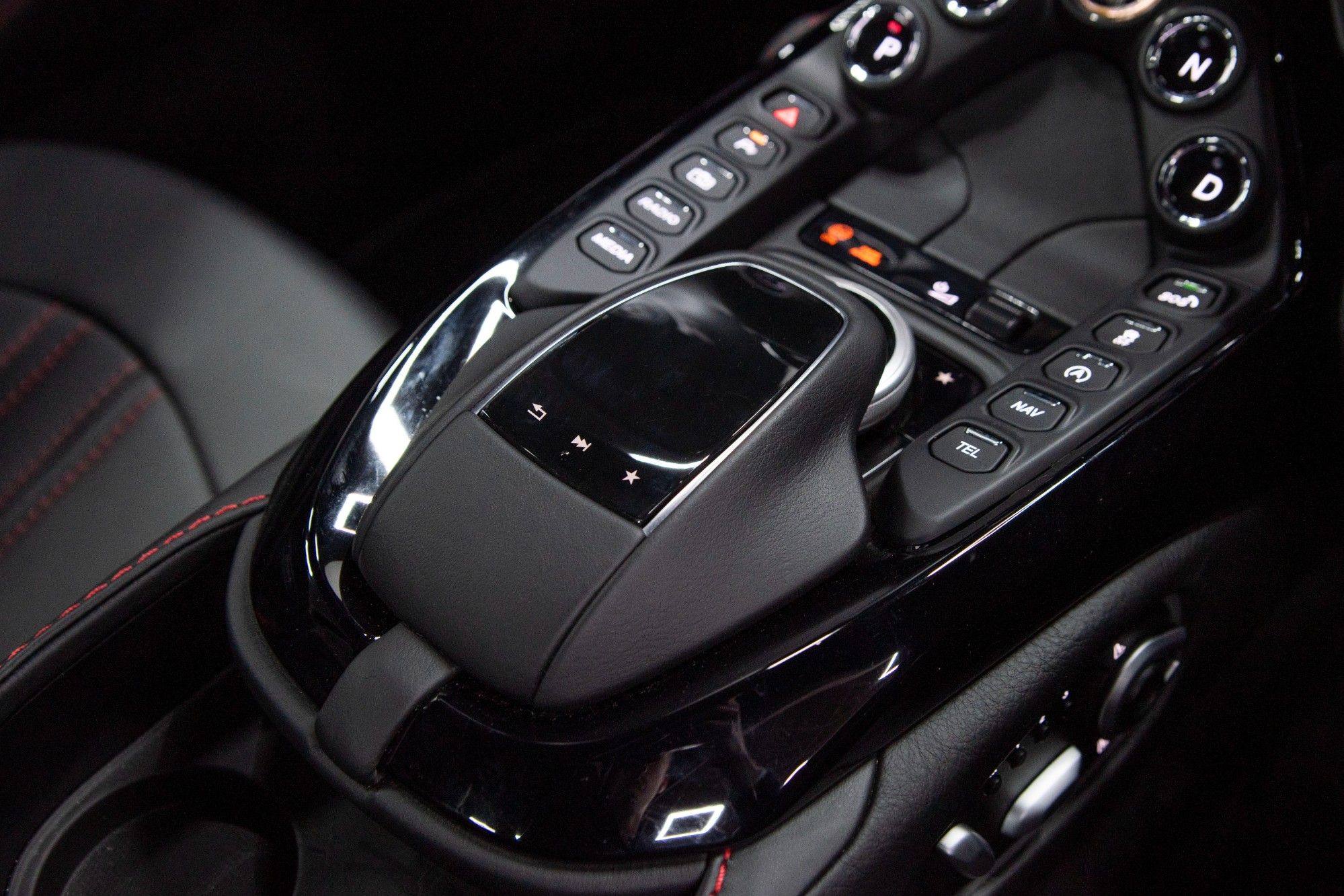 USED 2021 21 ASTON MARTIN VANTAGE 4.0 V8 