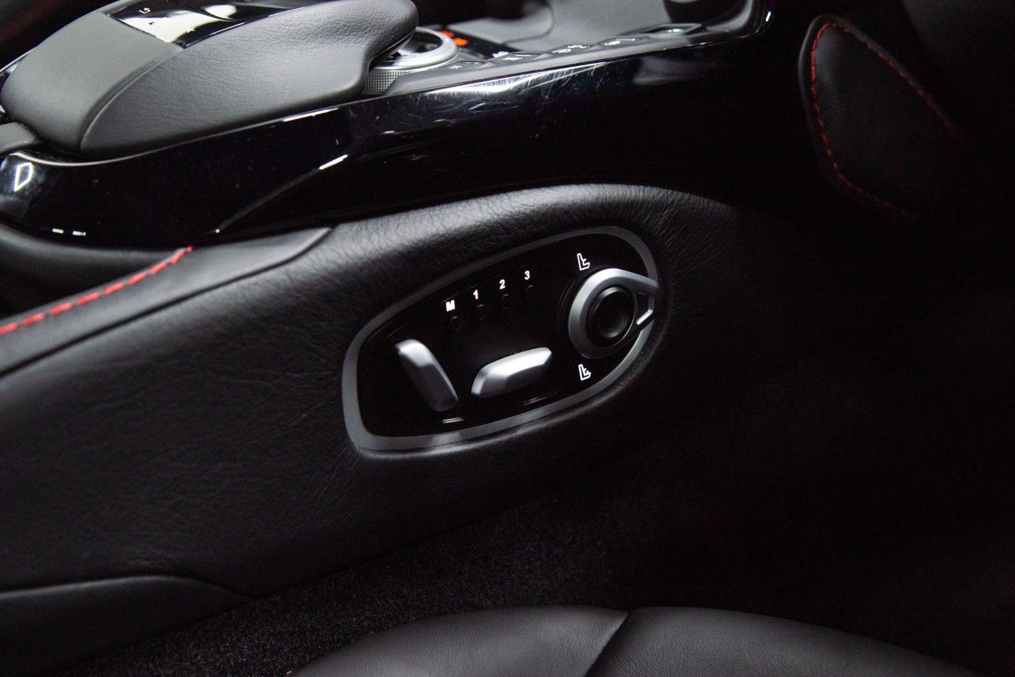 USED 2021 21 ASTON MARTIN VANTAGE 4.0 V8 