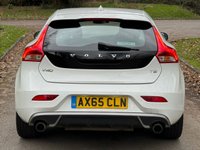 USED 2015 65 VOLVO V40 2.0 T2 R-DESIGN 5d 120 BHP 