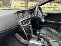 USED 2015 65 VOLVO V40 2.0 T2 R-DESIGN 5d 120 BHP 