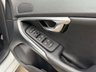 USED 2015 65 VOLVO V40 2.0 T2 R-DESIGN 5d 120 BHP 