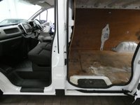 USED 2015 15 RENAULT TRAFIC 1.6 LL29 BUSINESS DCI S/R P/V 115 BHP LWB 3 SEATS SAT NAV BLUETOOTH LWB