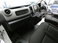 USED 2015 15 RENAULT TRAFIC 1.6 LL29 BUSINESS DCI S/R P/V 115 BHP LWB 3 SEATS SAT NAV BLUETOOTH LWB