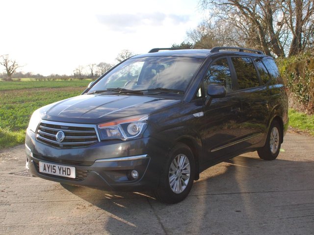2015 15 Ssangyong Rodius Turismo 2.0 ES 5d 155 BHP
