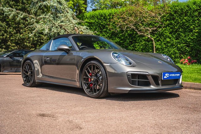 View our PORSCHE 911