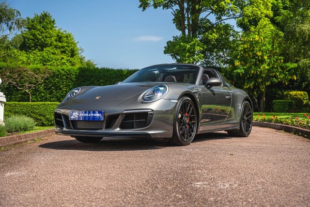 View our PORSCHE 911