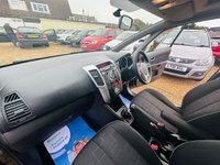 USED 2011 11 KIA VENGA 1.4 3 5d 89 BHP FSH - 12 services - Opening Panoramic Sunroof