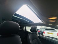 USED 2011 11 KIA VENGA 1.4 3 5d 89 BHP FSH - 12 services - Opening Panoramic Sunroof