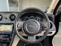 USED 2015 65 JAGUAR XJ 3.0 D V6 PORTFOLIO 4d 275 BHP 