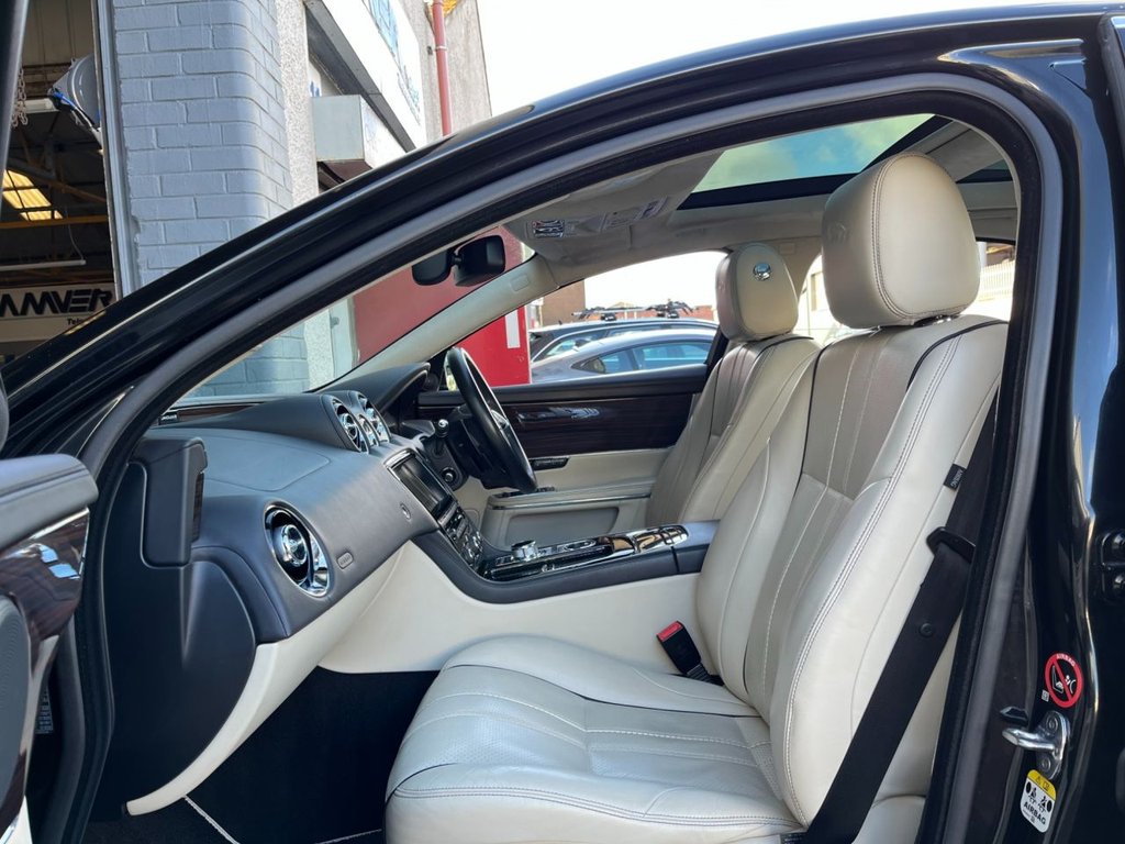 USED 2015 65 JAGUAR XJ 3.0 D V6 PORTFOLIO 4d 275 BHP 