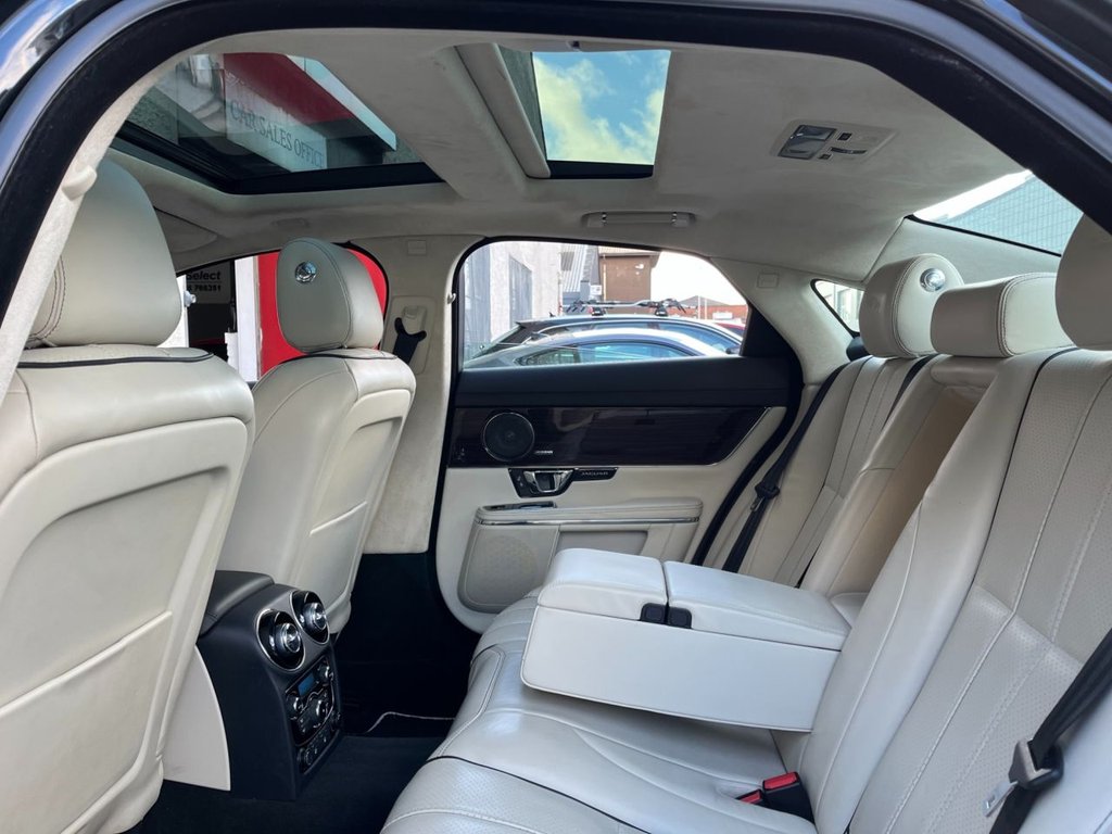 USED 2015 65 JAGUAR XJ 3.0 D V6 PORTFOLIO 4d 275 BHP 