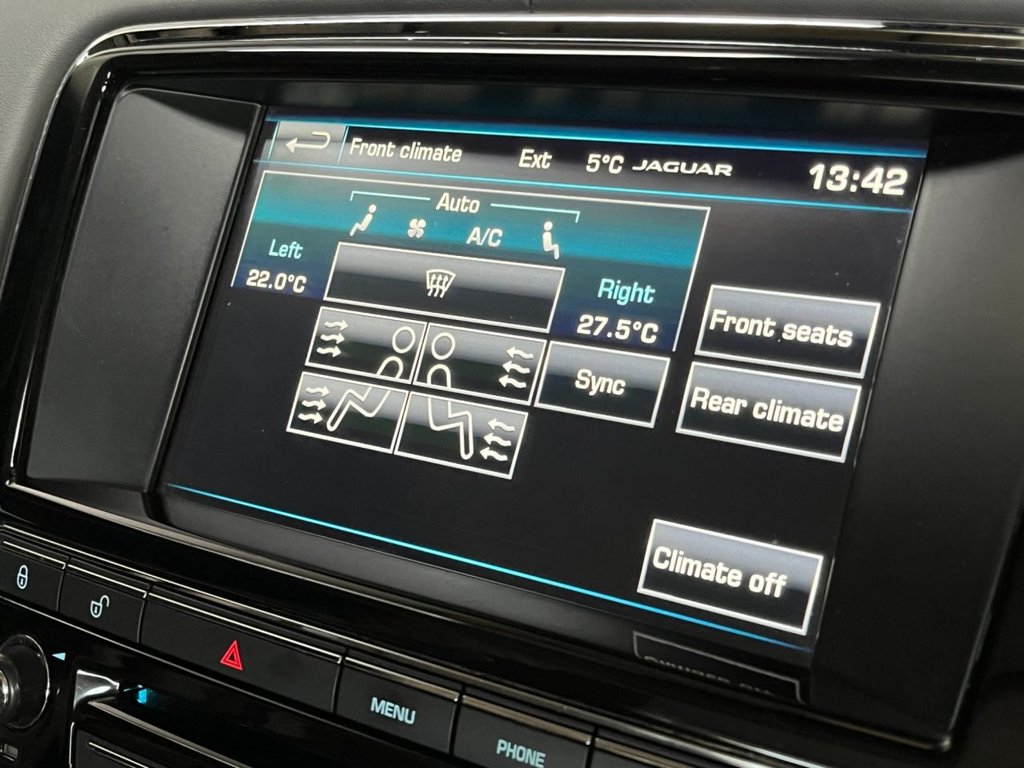USED 2015 65 JAGUAR XJ 3.0 D V6 PORTFOLIO 4d 275 BHP 