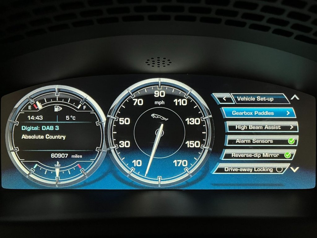 USED 2015 65 JAGUAR XJ 3.0 D V6 PORTFOLIO 4d 275 BHP 