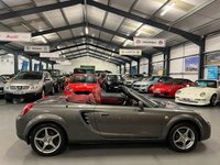 USED 2004 04 TOYOTA MR2 1.8 VVT-i Roadster Red 2dr Lady Owned  Ltd Edition Model