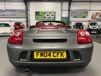 USED 2004 04 TOYOTA MR2 1.8 VVT-i Roadster Red 2dr Lady Owned  Ltd Edition Model
