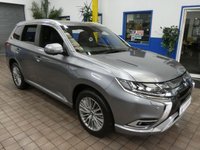 USED 2020 69 MITSUBISHI OUTLANDER 2.4 PHEV EXCEED SAFETY 5d 222 BHP SAT NAV LEATHER HEATED SEATS CAMERA PARKING SENSORS 1 OWNER SERVICE HISTORY MITSUBISHI WARRANTY TILL JAN 2025