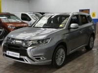 USED 2020 69 MITSUBISHI OUTLANDER 2.4 PHEV EXCEED SAFETY 5d 222 BHP SAT NAV LEATHER HEATED SEATS CAMERA PARKING SENSORS 1 OWNER SERVICE HISTORY MITSUBISHI WARRANTY TILL JAN 2025