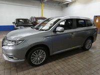 USED 2020 69 MITSUBISHI OUTLANDER 2.4 PHEV EXCEED SAFETY 5d 222 BHP SAT NAV LEATHER HEATED SEATS CAMERA PARKING SENSORS 1 OWNER SERVICE HISTORY MITSUBISHI WARRANTY TILL JAN 2025