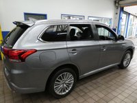USED 2020 69 MITSUBISHI OUTLANDER 2.4 PHEV EXCEED SAFETY 5d 222 BHP SAT NAV LEATHER HEATED SEATS CAMERA PARKING SENSORS 1 OWNER SERVICE HISTORY MITSUBISHI WARRANTY TILL JAN 2025