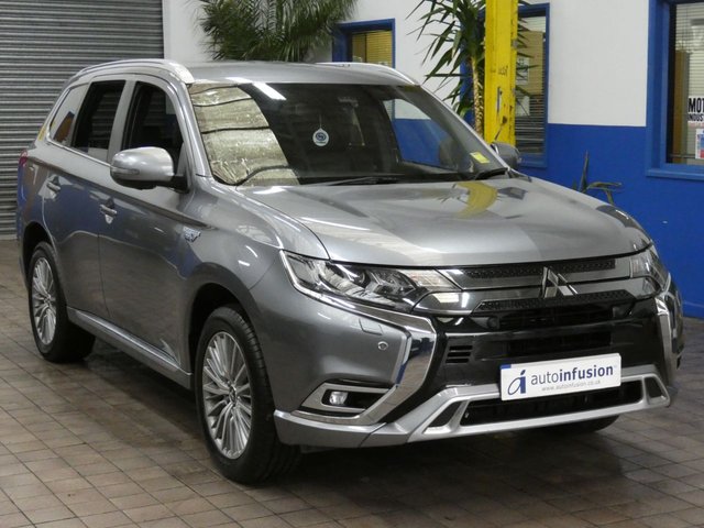 2020 69 Mitsubishi Outlander 2.4 PHEV EXCEED SAFETY 5d 222 BHP
